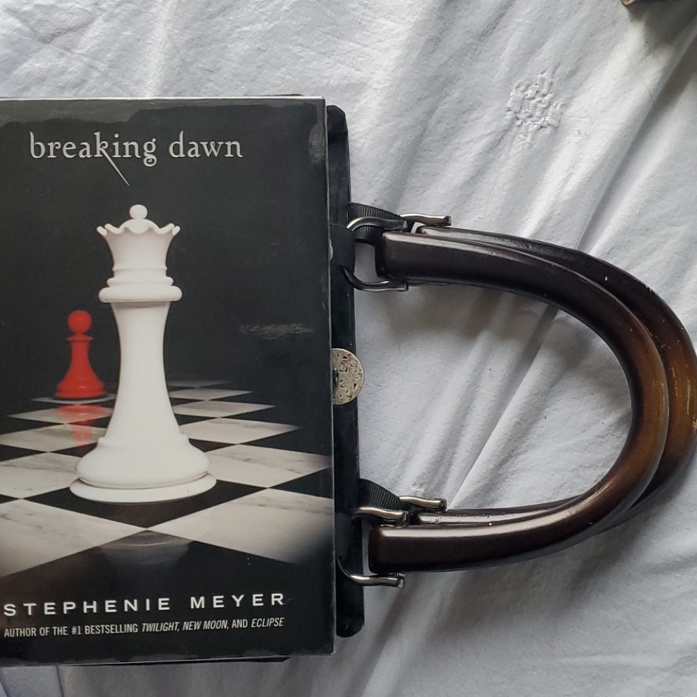 BREAKING DAWN book purse
